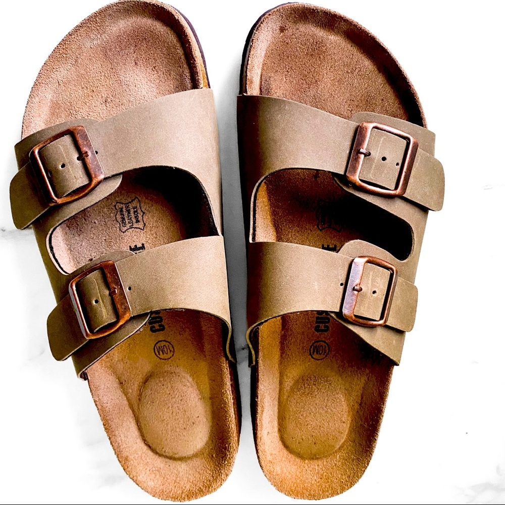 Cushionaire Tan Two Strap Cork Footbed Sandal Size 10M